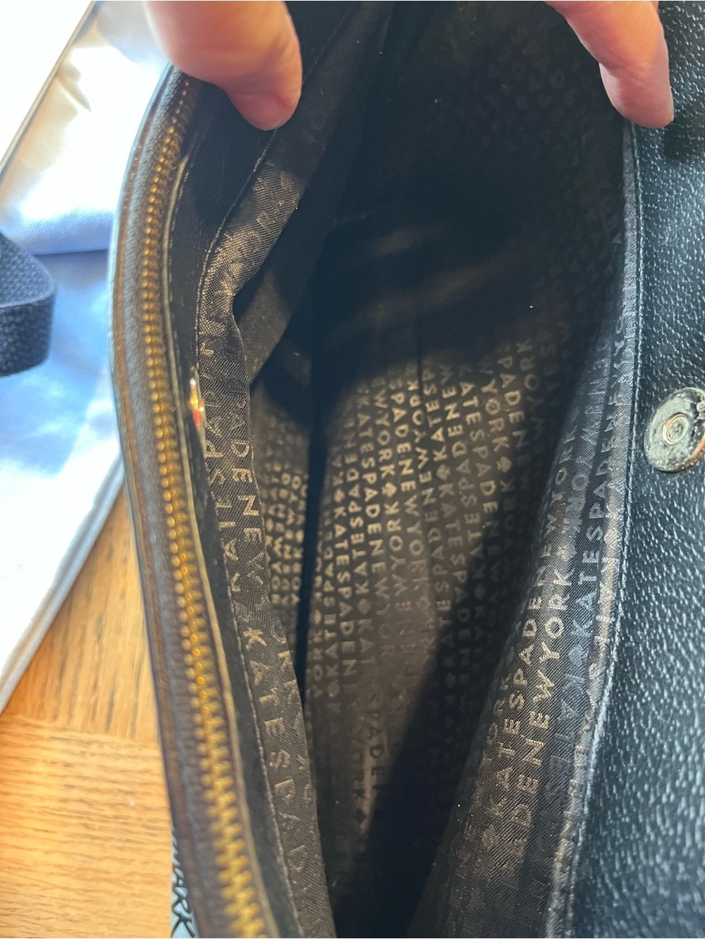 Kate Spade Grove Street black tote bag. - Picture 10 of 12